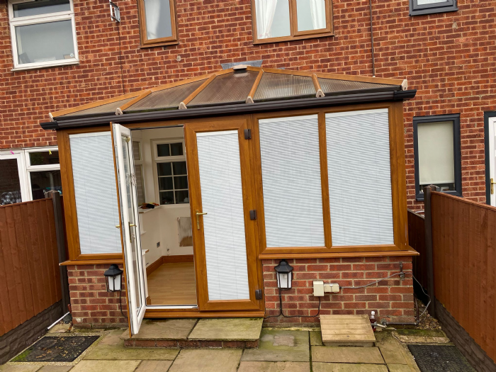 Oak upvc conservatory with polycarbonate roof No.BD24